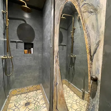 Art Modique בית נופש *