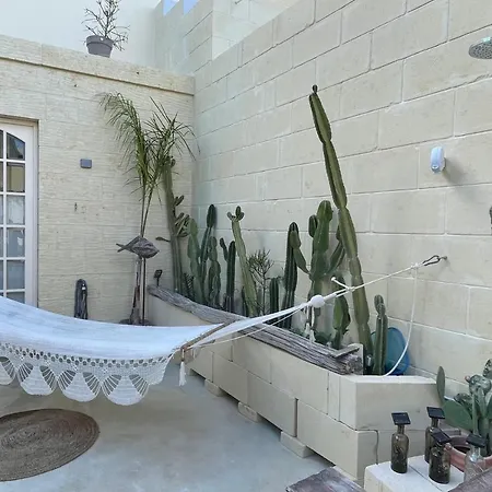 Art Modique בית נופש *